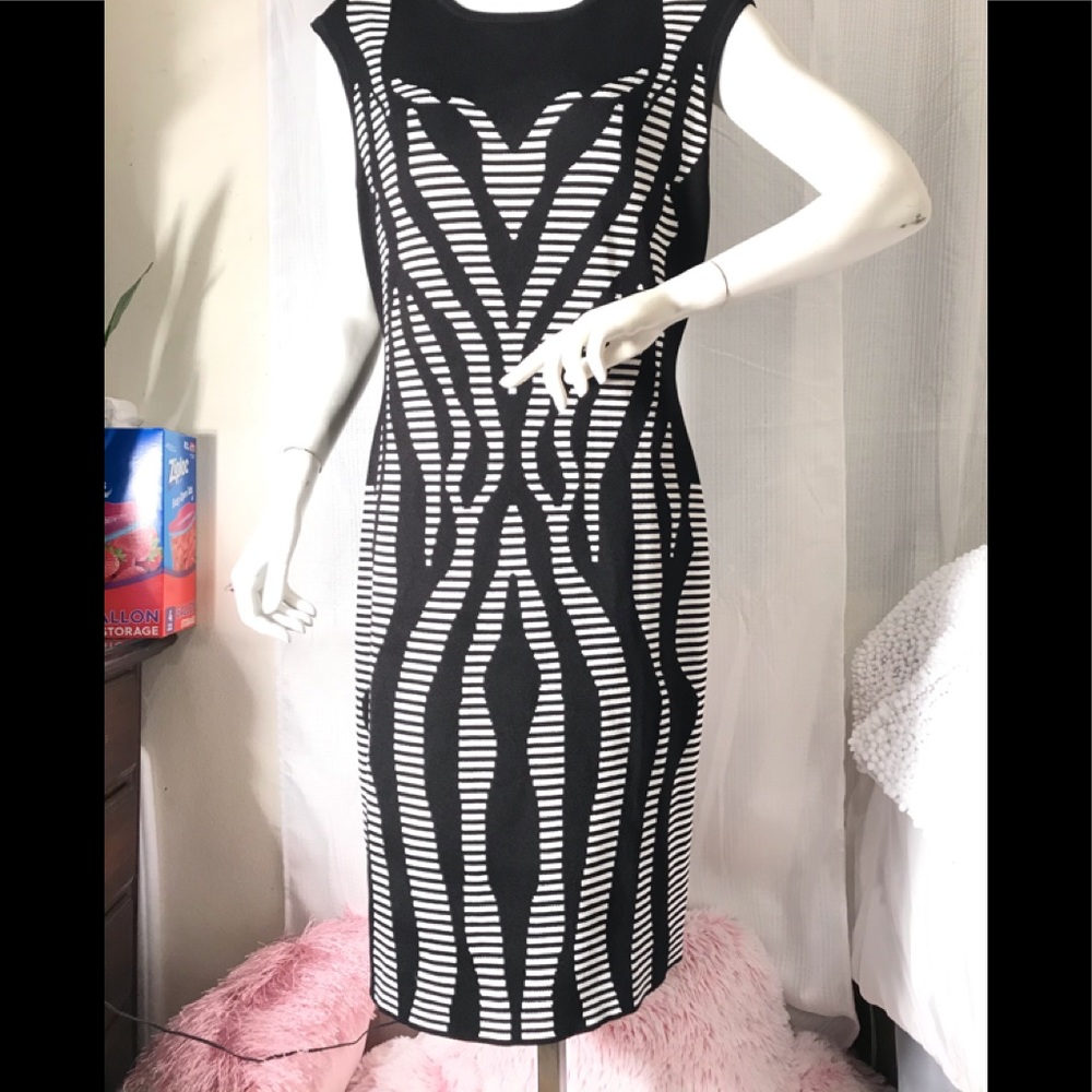 CALVIN KLEIN BEAUTIFUL DRESS 👗